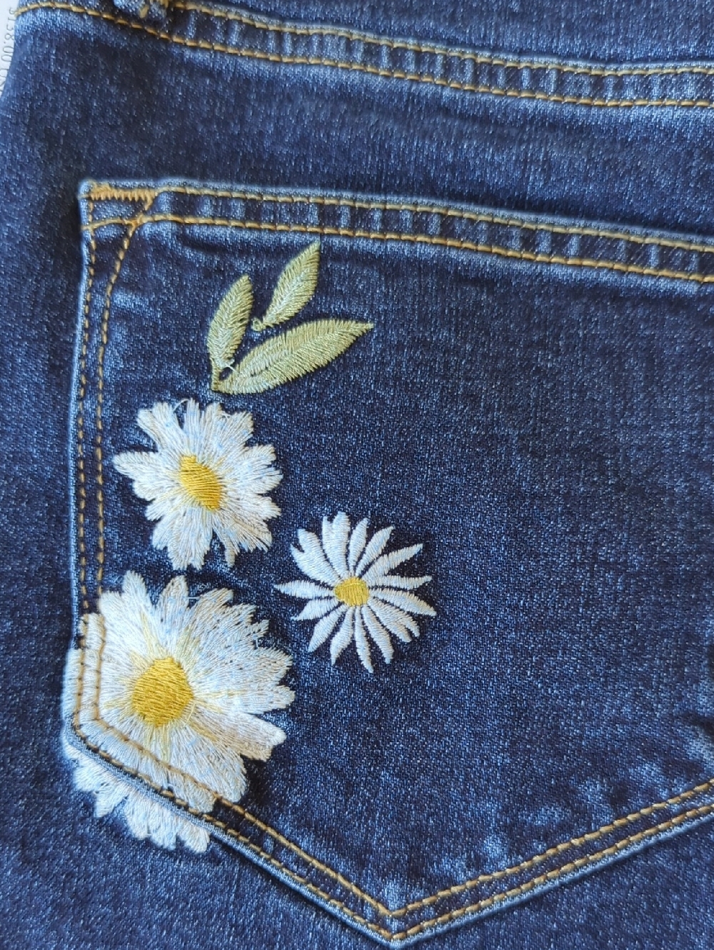 Free People Driftwood Daisy Bee Daze Aria Denim Shorts - 27 - Picture 8 of 9